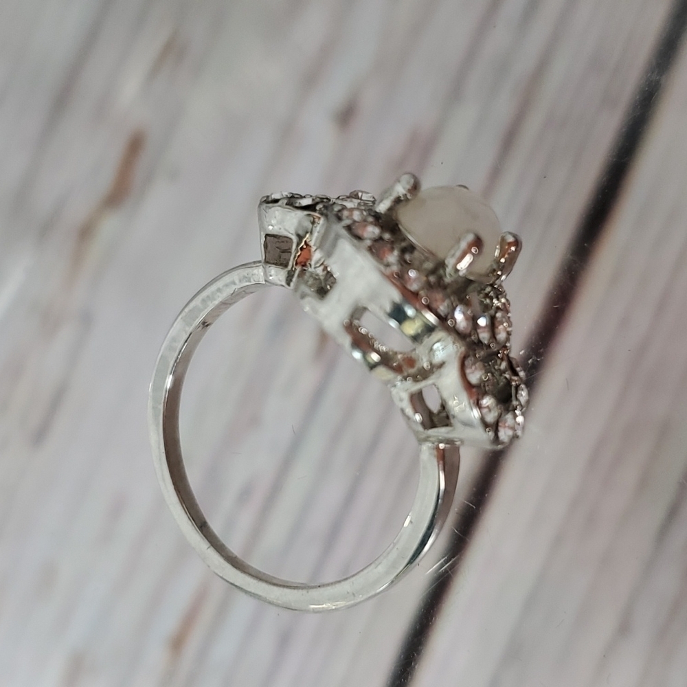 SILVER RING SIZE 5.5 5 1/2โ RHINESTONES FASHION NEW - Picture 16 of 17